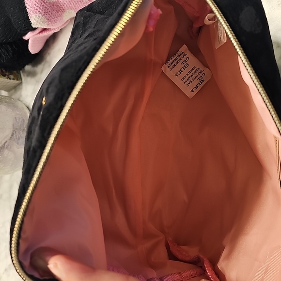 NWT JUICY COUTURE COSMETIC TRAVEL BAG IN BLACK VELOUR WITH HEARTS - Picture 12 of 14